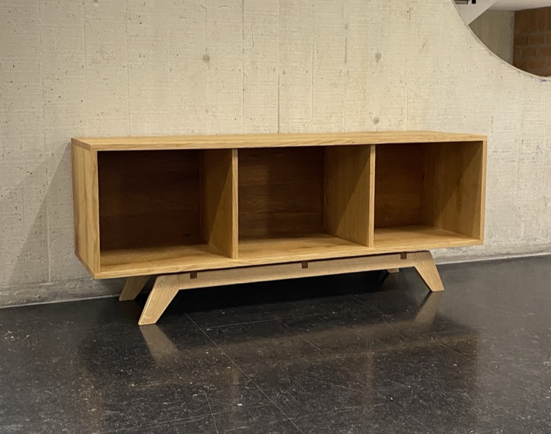 Massief eiken platenmeubel en stereokast